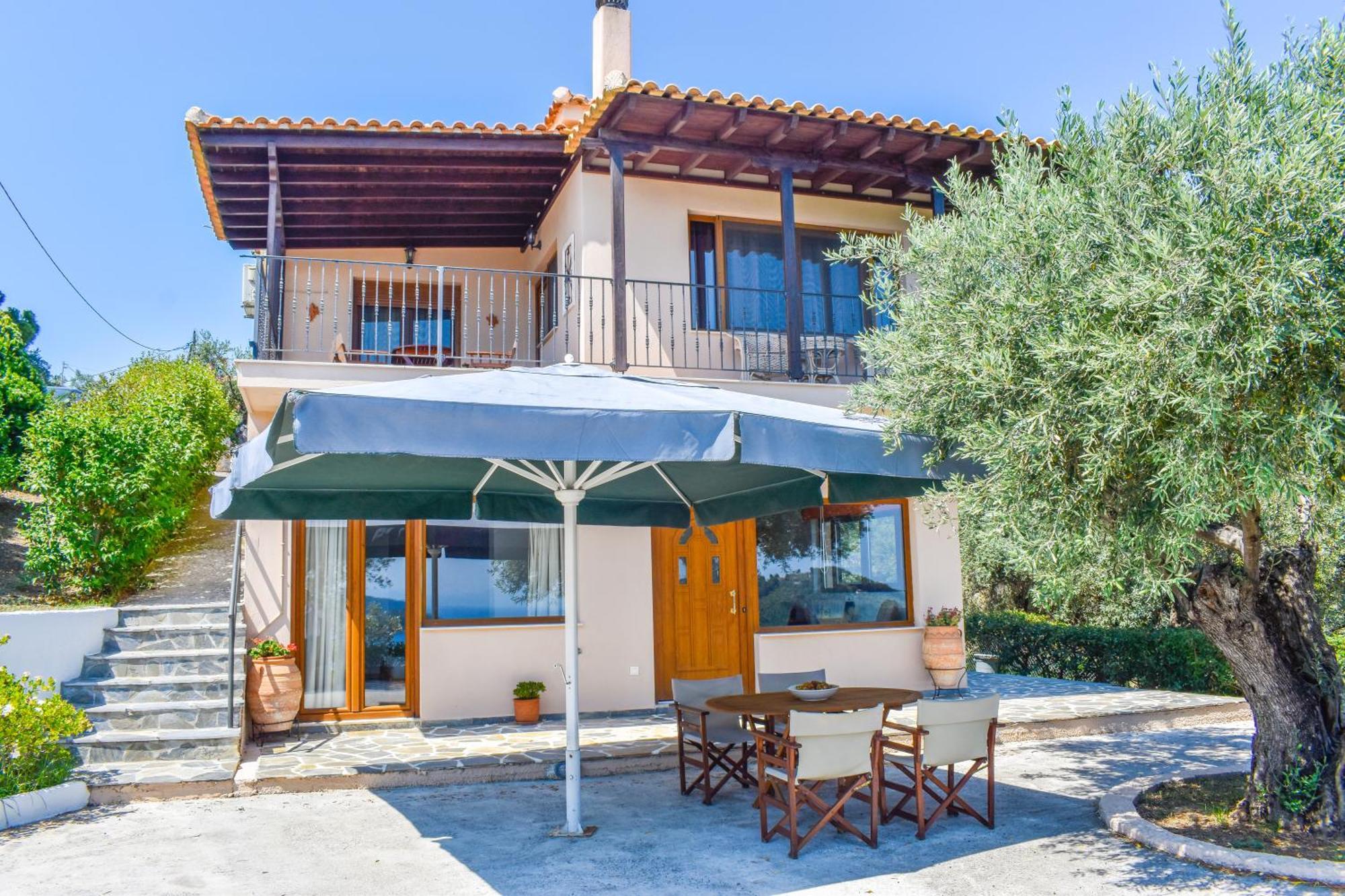 Apartments Villa L&M Skiathos Kalivia  Exterior photo