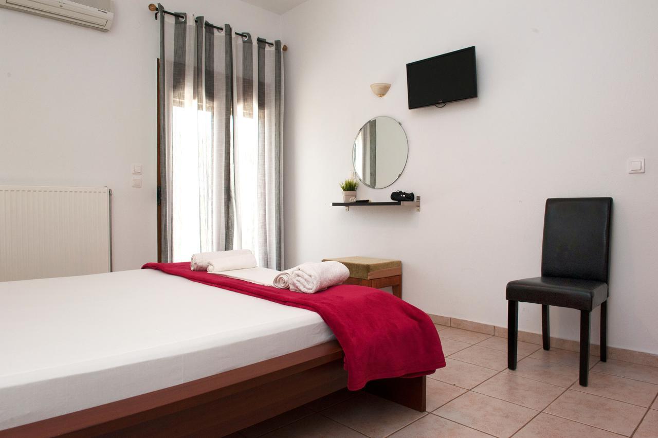 Apartments Villa L&M Skiathos Kalivia  Exterior photo
