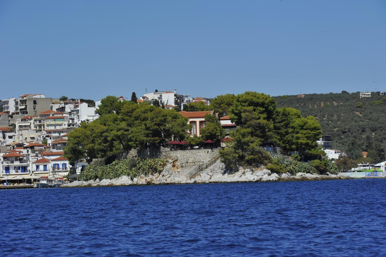Apartments Villa L&M Skiathos Kalivia  Exterior photo