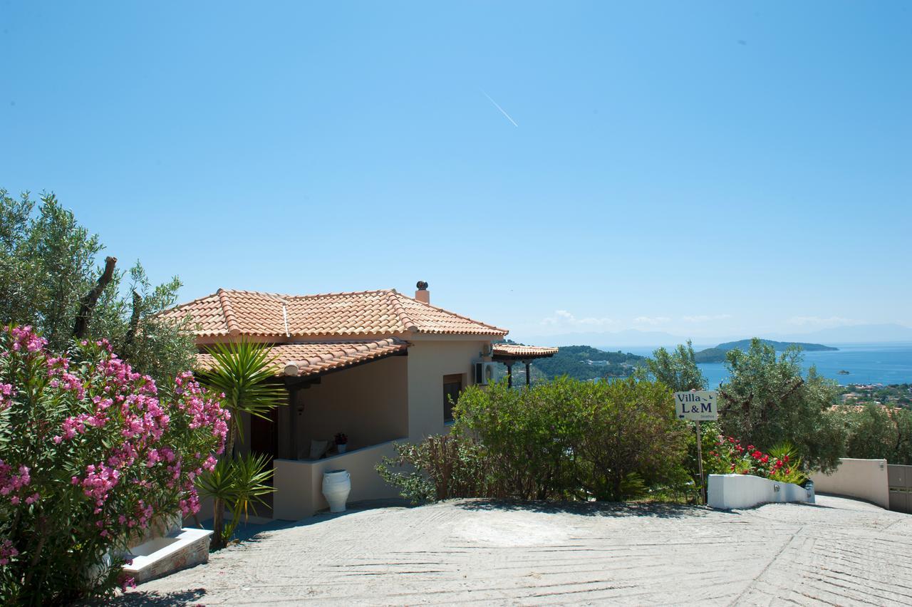 Apartments Villa L&M Skiathos Kalivia  Exterior photo